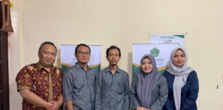 Pendampingan Pengelolaan Website Fakultas Ekonomi UNUGHA Cilacap untuk Penguatan Informasi Digital
