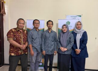 Pendampingan Pengelolaan Website Fakultas Ekonomi UNUGHA Cilacap untuk Penguatan Informasi Digital